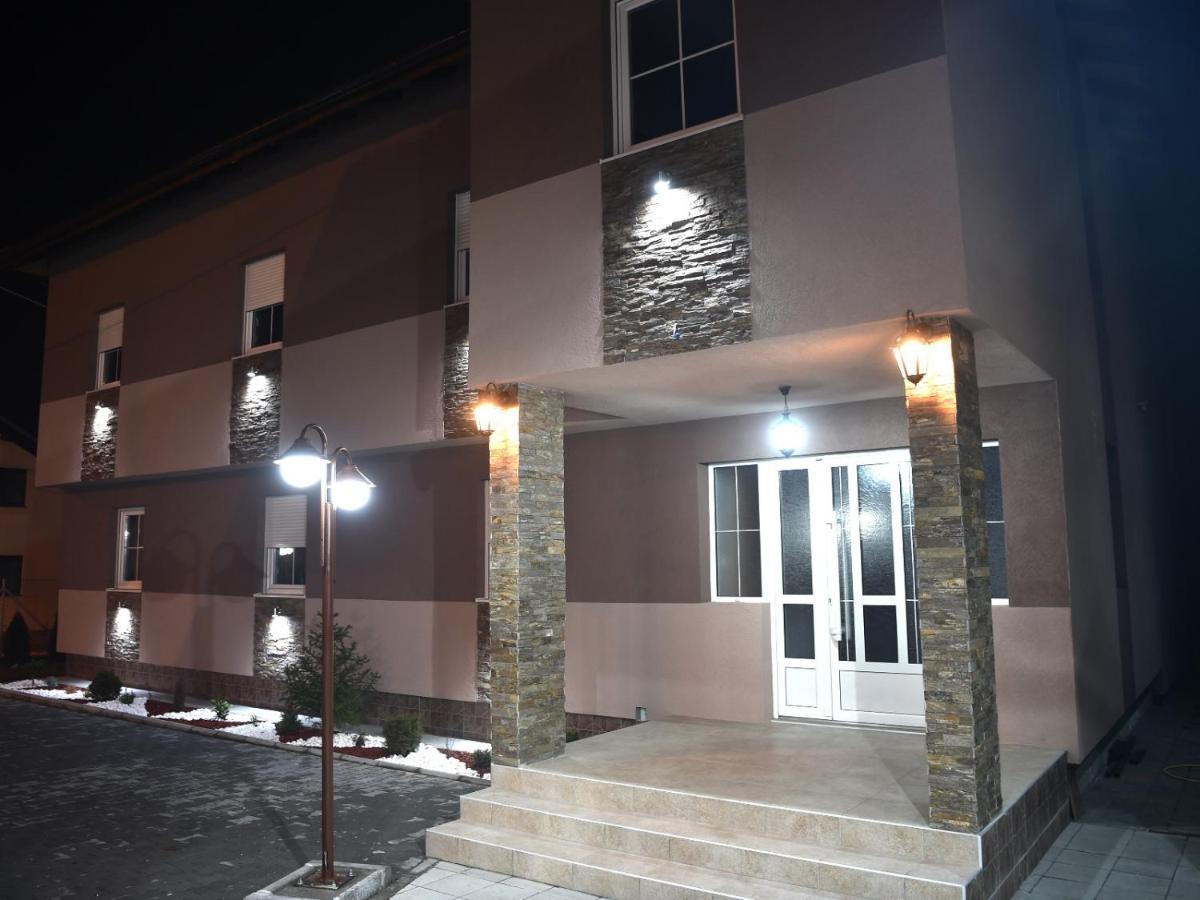 Olimp Motel คราลเยโว ภายนอก รูปภาพ