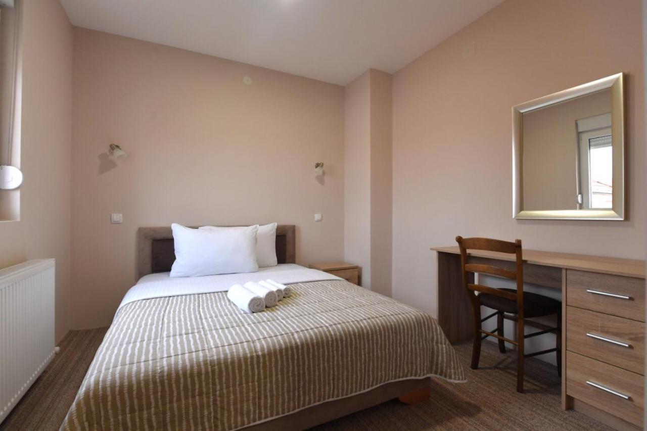 Olimp Motel คราลเยโว ภายนอก รูปภาพ